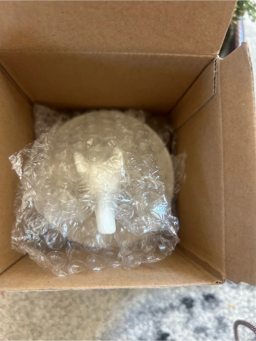 White Ceramic Elephant Ring Holder - White